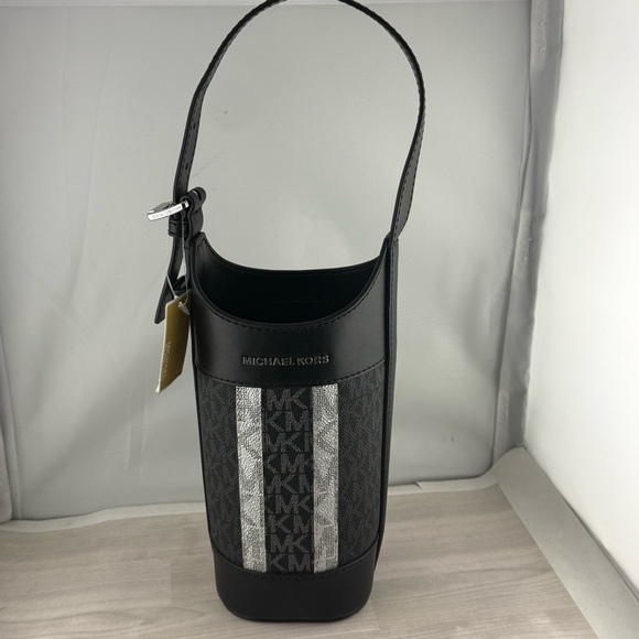 Michael Kors Handbags - Michael Kors‎ Black and Gray Wristlet